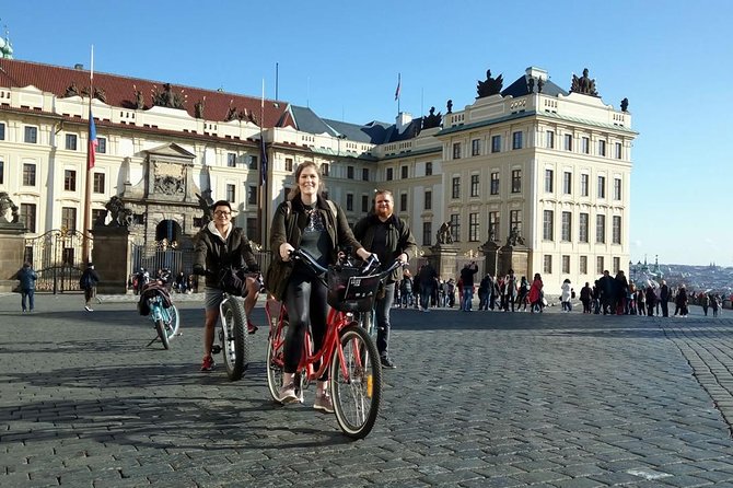 PRIVATE eBIKE TOUR - Why an eBike works well in Prague