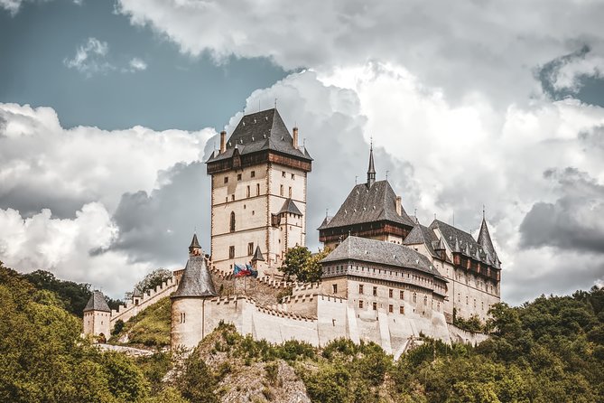 Private Karlstejn Castle luxury tour from Prague with Caves - Why this private day trip works well from Prague
