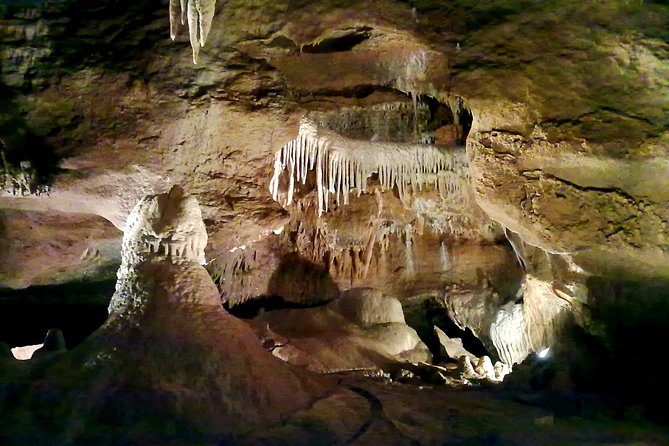 Private Karlstejn Castle luxury tour from Prague with Caves - The drive to Karlstejn and the uphill approach
