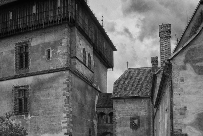Private Karlstejn castle trip from Prague with Lunch & Admission - Czech lunch after the castle