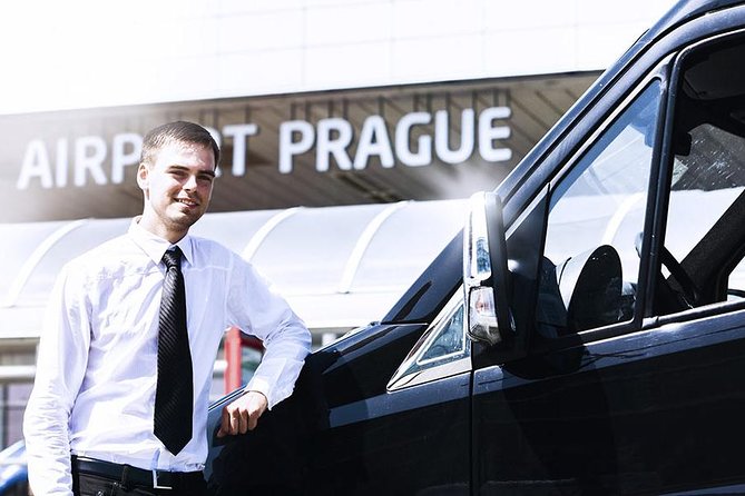 Private Luxury Transfer to Cesky Krumlov from Prague - Booking details worth checking before departure