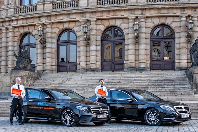Private Luxury Transfer to Cesky Krumlov from Prague - What the 2-hour-45-minute journey feels like