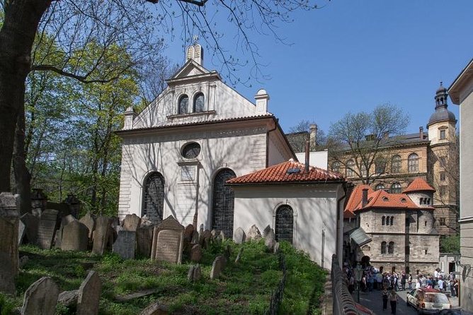 Private Prague Full-Day Tour: Jewish Quarter and City Sights - Why Josefov makes a strong first half