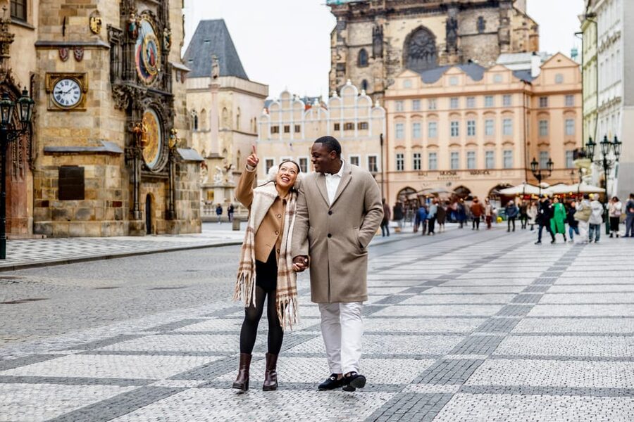 Private Prague Sunrise Photoshoot + Walking Tour - Meeting Leah in Old Town or at your hotel