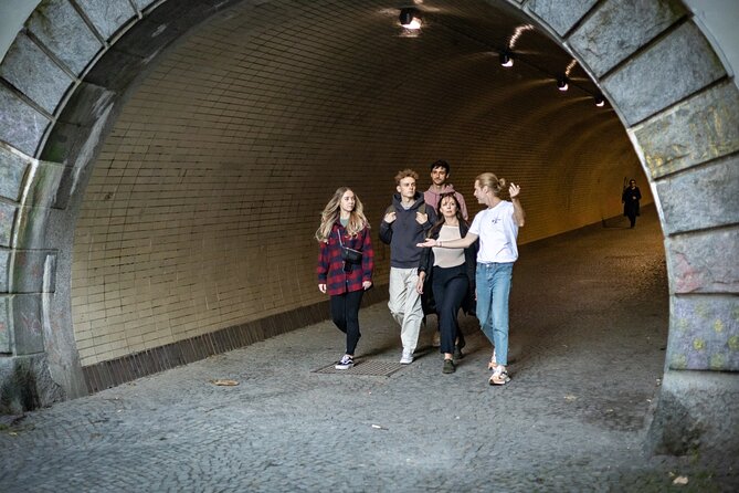 Private Prague Walk with Your Local Buddy - Reading the Astronomical Clock in Old Town
