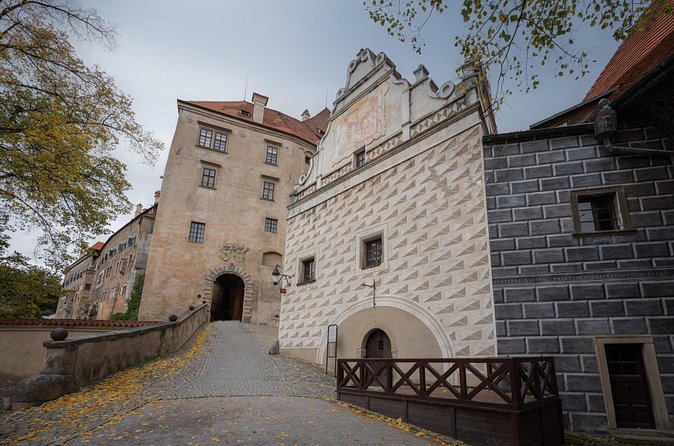 Private Romantic Whispers of Český Krumlov - The Cloak Bridge and its postcard views
