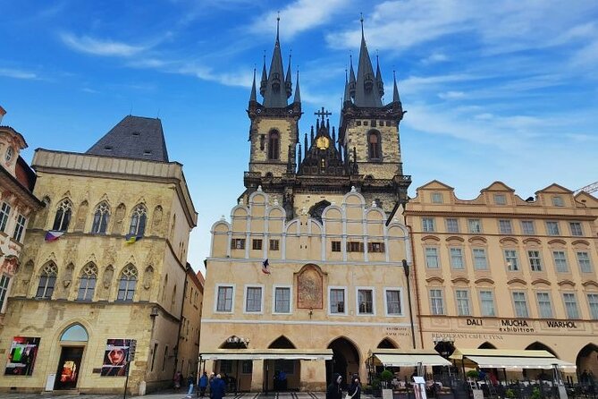 Private Self-Guided Audio Walking Tour in Prague - Small Square and its old well