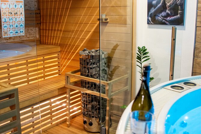 Private Spa with Jacuzzi and Sauna - BLACK ZONE - What the two-hour Black Zone session is really like
