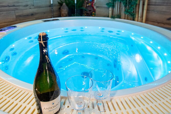 Private Spa with Jacuzzi and Sauna - BLACK ZONE - Who will enjoy this private spa most?