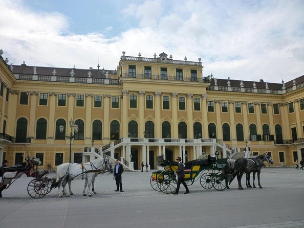 PRIVATE TOUR: From Prague to stunning Vienna with local guide - Vienna’s Christmas market setting