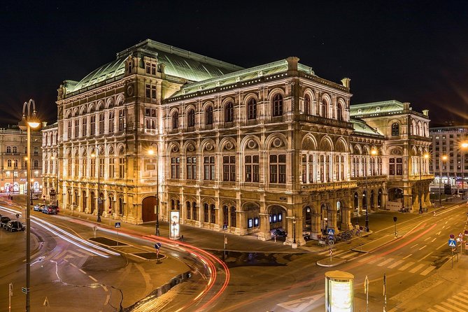PRIVATE TOUR: From Prague to stunning Vienna with local guide - The road from Prague to Austria
