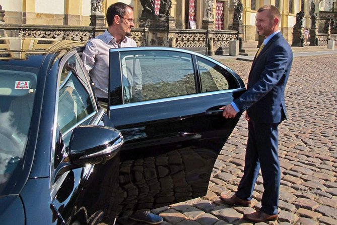 Private Tour: Konopiste Castle Tour from Prague - Timing and opening hours need careful checking