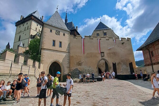 Private Tour of Karlštejn Castle with Admission Ticket Included - What the guide adds to the castle visit