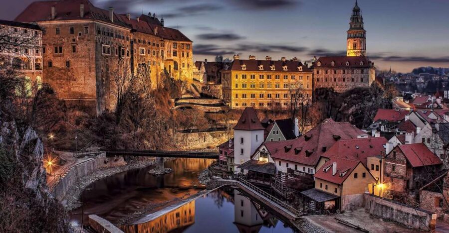 Private Tour to Český Krumlov - A Day Trip from Prague - Why the private format changes the day