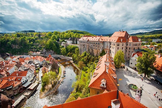 Private Tour to Cesky Krumlov from Prague - Arriving at Cesky Krumlov Castle