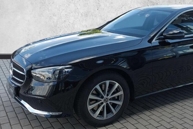 Private Transfer from Prague Airport to Prague City Hotels 1 - 3 pax - Who should book this ride?