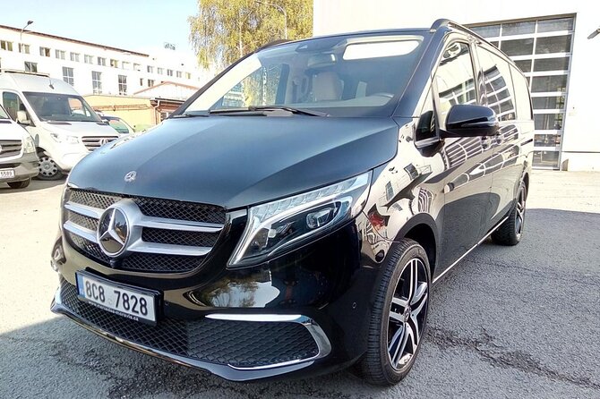 Private Transfer from Prague Airport to Prague City Hotels 1 - 7 pax - Booking details worth knowing before departure