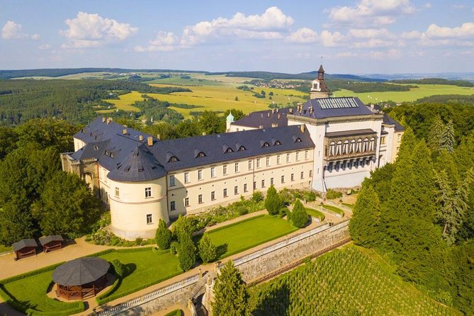 Private Transfer from Prague to Nuremberg with 2h of Sightseeing - Booking Details, Timing, and Cancellation