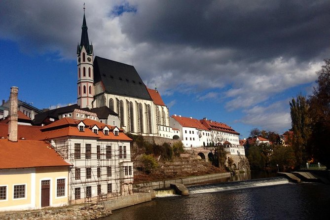 Private Transfer from Prague to Passau with stopover in Cesky Krumlov - Why this transfer can be smarter than a separate day trip