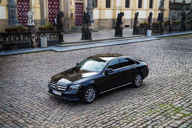 Private transfer from Prague to Vienna via Cesky Krumlov - A comfortable private vehicle for the road