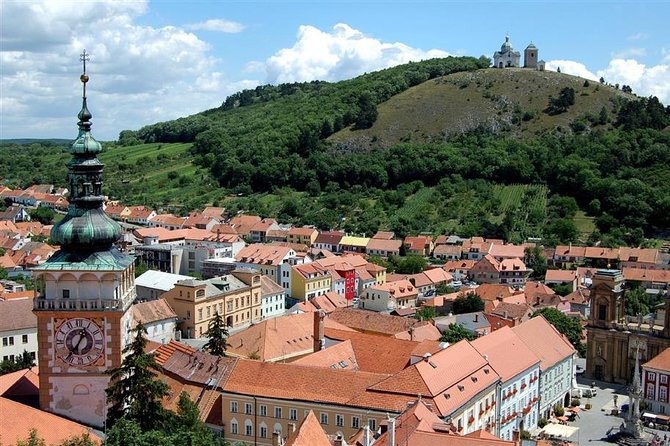 Private transfer from Prague to Vienna with 2h stop in Mikulov - Leaving Prague by private car