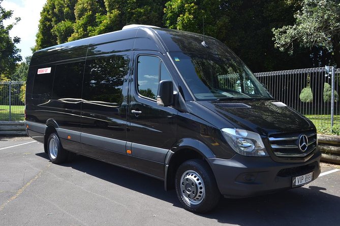 Private transfer from Prague to Vienna with Stopover in Cesky Krumlov - Key points before you book