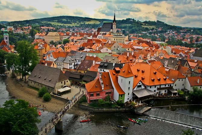 Private transfer from Prague to Vienna with Stopover in Cesky Krumlov - Why this transfer makes sense between Prague and Vienna