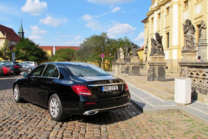 Private transfer: Prague to Vienna - The Mercedes vehicle choices