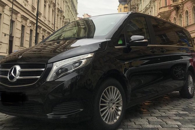Private Transfer Vilshofen to Prague or Prague to Vilshofen - What the Three-Hour Journey Is Like