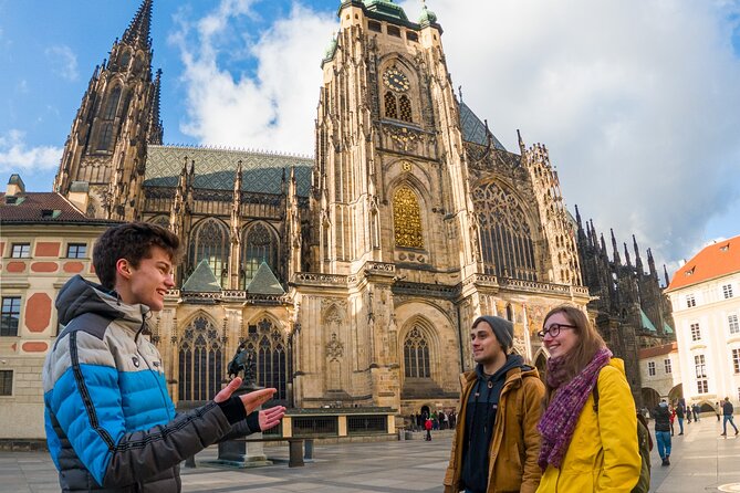 Private Walking tour: From Charles Bridge to Prague Castle - Starting near Charles Bridge