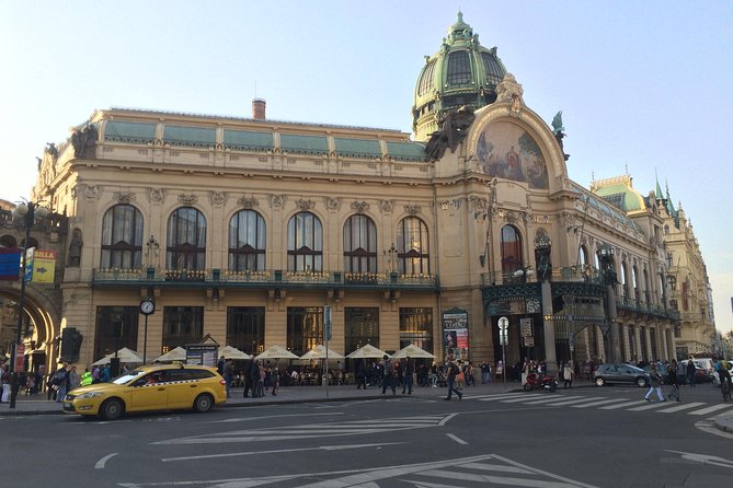 Private Walking Tour in Prague: Old Town with Jewish Quarter and Lower New Town - Gallus Market and the story of Jan Huz