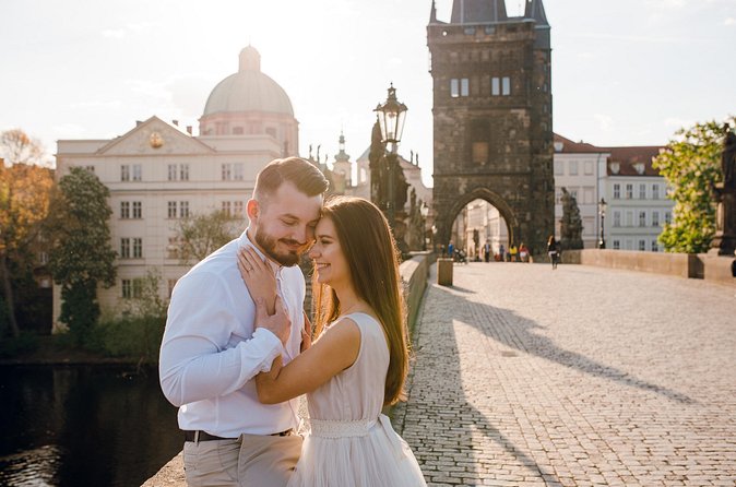 Professional photoshoot at Charles Bridge Prague - Why the private format matters