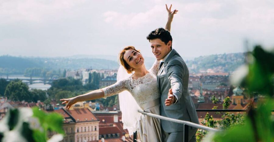 Professional photoshoot in Prague - 1 hour, 30 or 15 min - Key points to know before booking