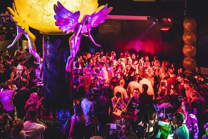 PUB CRAWL IN PRAGUE | Admission Ticket - Starting at Karlova with drinks already covered