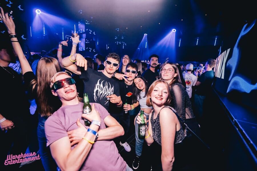 Pub Crawl with Shots and Night Club I Prague - Drink games, discounts, and making friends