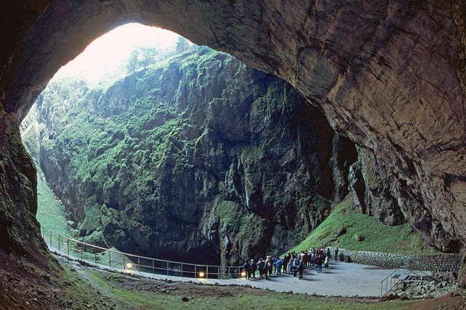 PUNKVA CAVES, ABYSS and PERNSTEJN CASTLE =only from Apr to Sep - Lunch with Czech comfort food