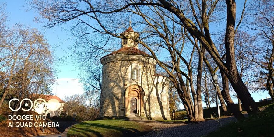 Real life in Prague - Easy Walk from Vysehrad to Vyton - From the fortress to Výtoň ferry pier