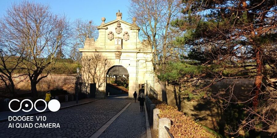 Real life in Prague - Easy Walk from Vysehrad to Vyton - Group size, pace, and practical comfort