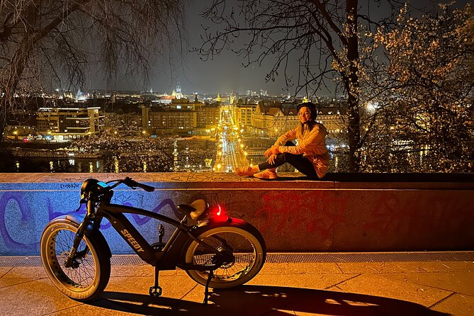 Retro Style E-Bike Night Tour in Prague - Live Guided - Prague Castle from the outside