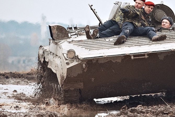 Ride in a BMP tank and military garage tour Prague - The instructor can make the difference