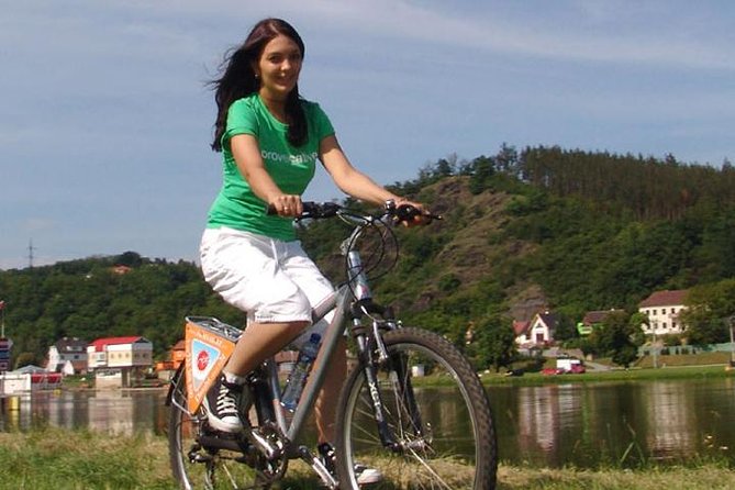 River & Park Bike Tour to Troja Chateau (Private small groups) - Finishing with a Czech beer