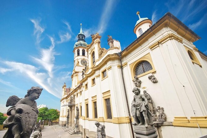 Saint Vitus Cathedral and Hidden Gems of Prague Castle - Golden Lane, the castle stairs, and a changing route