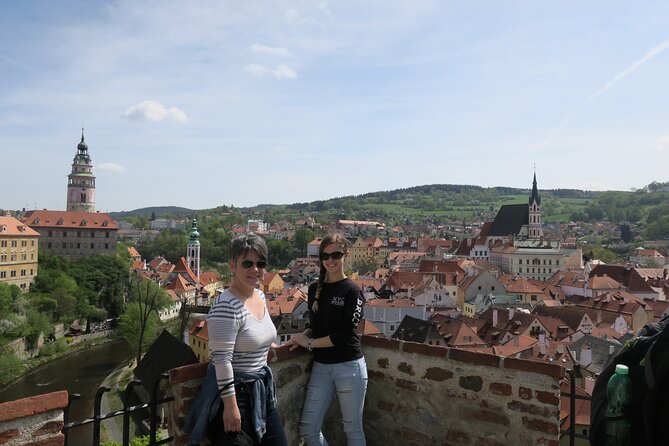 Scenic Private Transfer from Passau to Prague in a Sanitized Car - Is $278.75 per person a fair price?