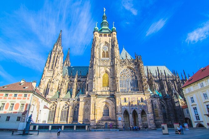 Self-Guided Audio Tour - Prague Castle District - Dalibor Tower and the Black Tower