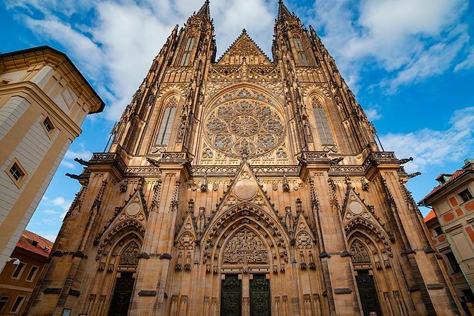 Self-Guided Audio Tour - Prague Castle District - St. Vitus Cathedral and the Gothic Center