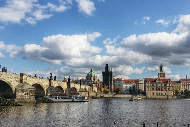 Shared Departure Transfer: Prague Hotel to Prague Airport - What the airport ride is like in practice