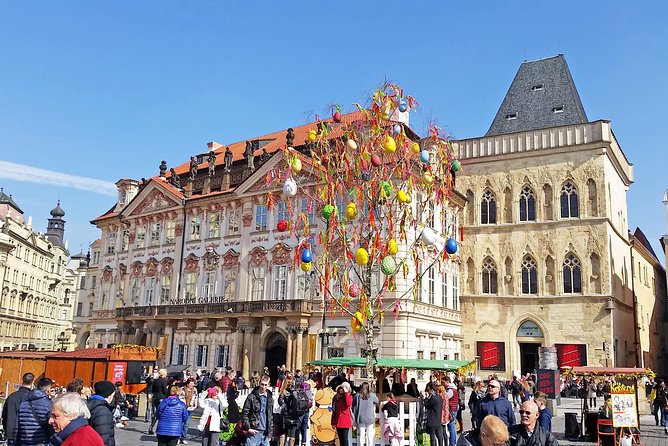 Small Group Prague Old Town and Jewish Quarter Walking Tour - The chimney cake question, with a Czech answer