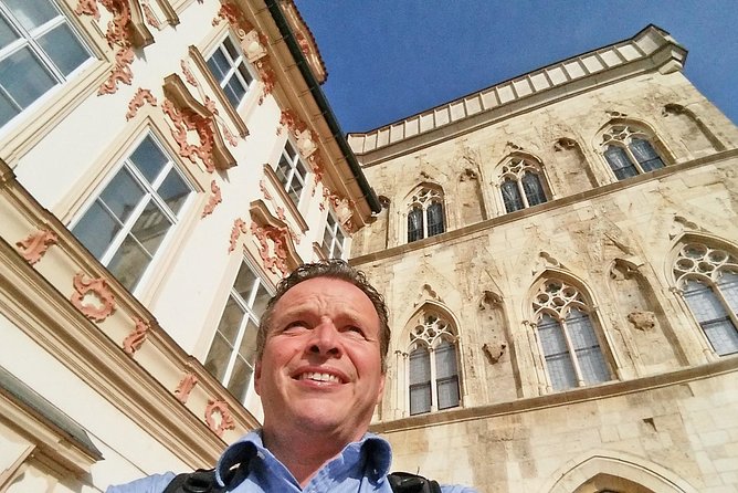 Small Group Prague Old Town and Jewish Quarter Walking Tour - Starting at Old Town Square