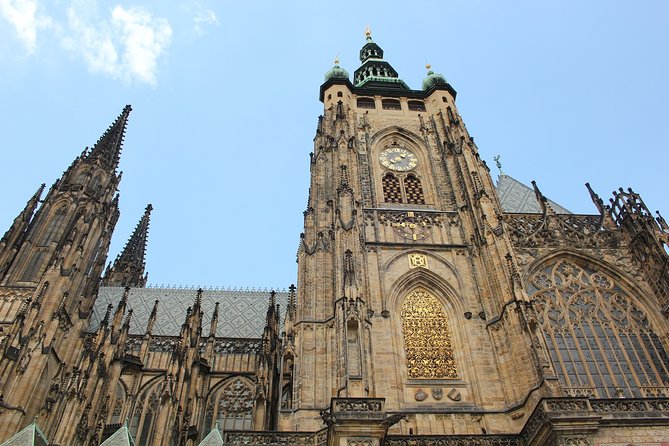 Small-Group Tour of Prague Castle with a local guide - How the ticket line really works