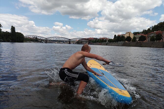 SUP - Paddleboard: Tour in the Centre of Prague - What the instructor support means on the water